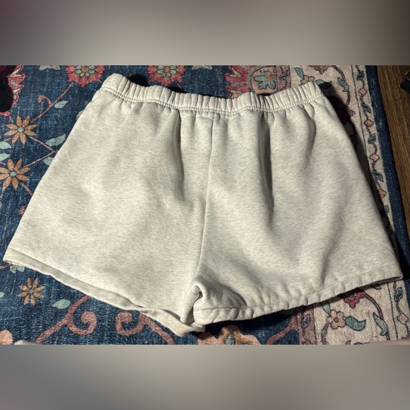 Mayfair Group Cream Shorts - Picture 4 of 7